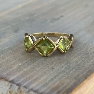 14k Gold Peridot Ring